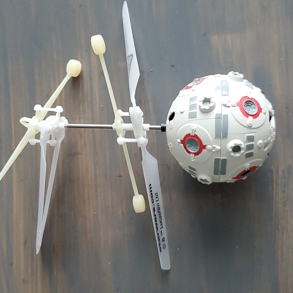 Star wars electronic mini flying helicopter - Picture 5 of 5